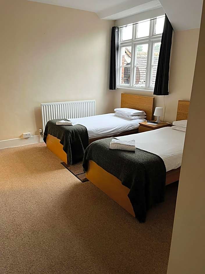 The Admiral Cunningham Hotel