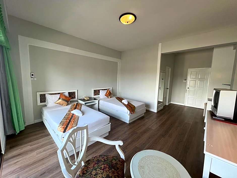 Chao Phya Grand Hotel
