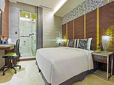 Run of House (Check-In after 21:00)