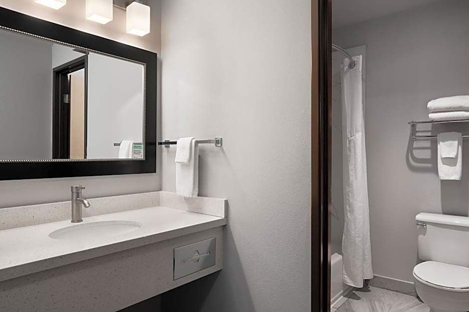 Garner Hotel Auburn - Seattle By IHG