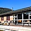 The Crossing Lodge and Backpackers