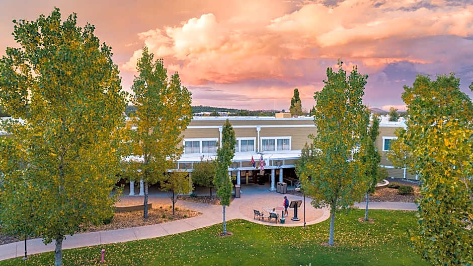 Grand Canyon Railway Hotel