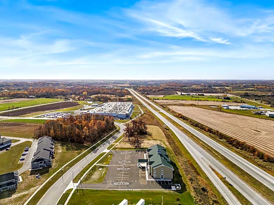 Cobblestone Hotel & Suites - Denmark