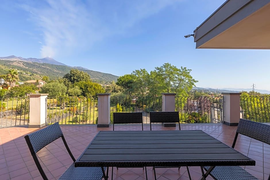 Villa Vulcano, tra l'Etna e il mare