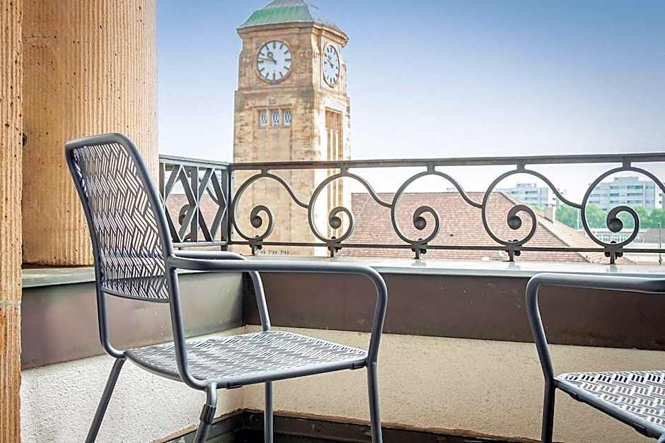 Royal Hotel