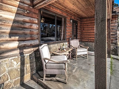 Alpine Cabin, 3 Bedrooms, Deck, Sleeps 8
