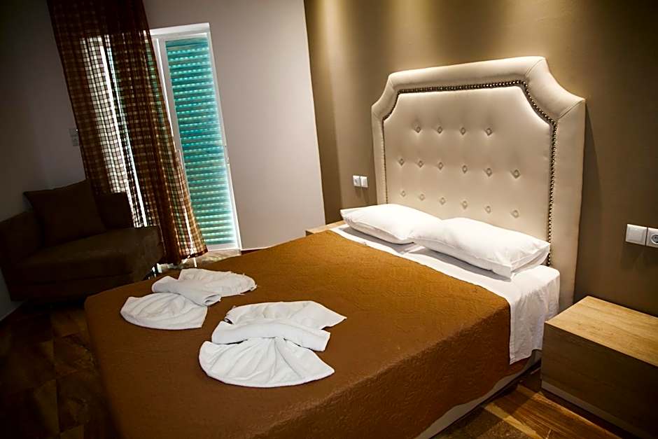 Zeus Hotel