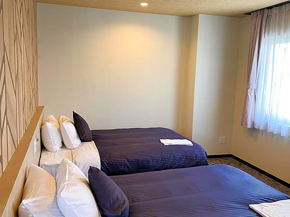 Hotel Livemax Hiratsuka Ekimae