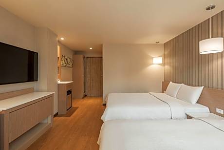 Business Quadruple Room