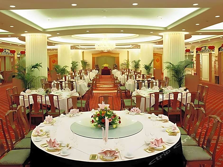 Wuhan Oriental Jianguo Hotel – Wuhan, OH