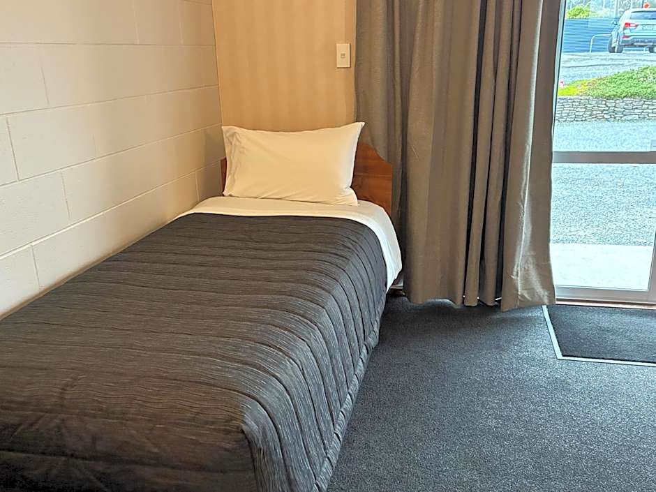 Charlies Motor Lodge