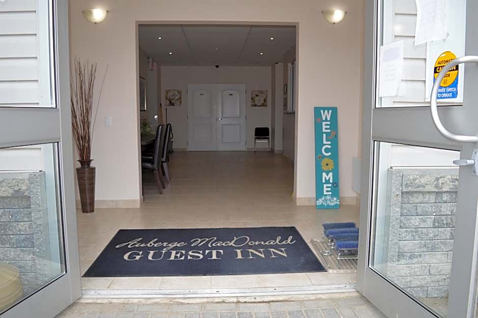 Auberge MacDonald Guest Inn