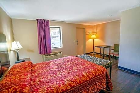 King Bed Non-Smoking