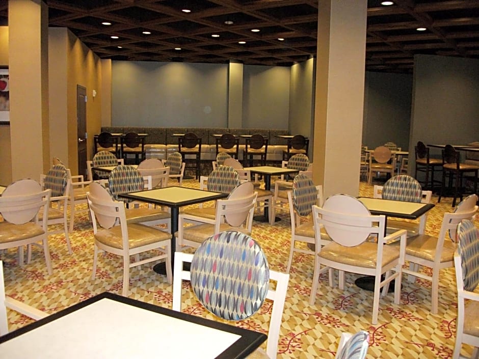 Embassy Suites by Hilton Birmingham Hoover