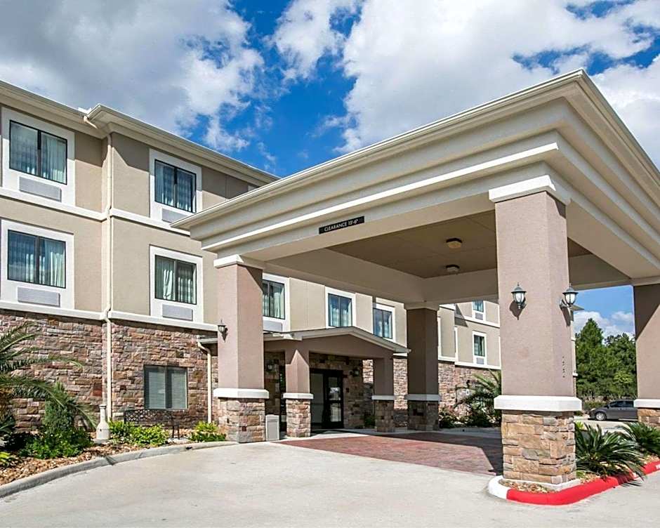 Restwell Inn & Suites I-45 North