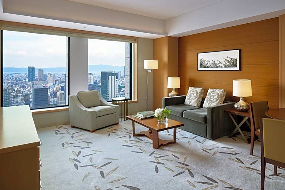 Photo 1 of 2 of 1 Bedroom Residence, City View
