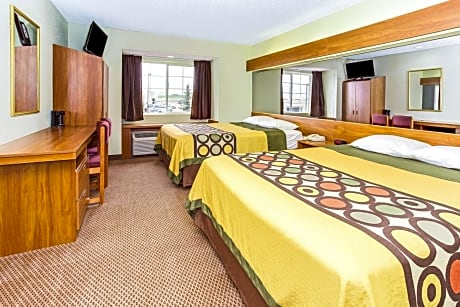 Queen Room with Two Queen Beds and Walk-In Shower - Mobility Accessible/Non-Smoking