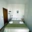Hotel Alex