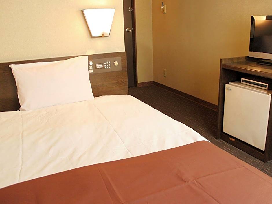 Hotel Livemax Chofuekimae