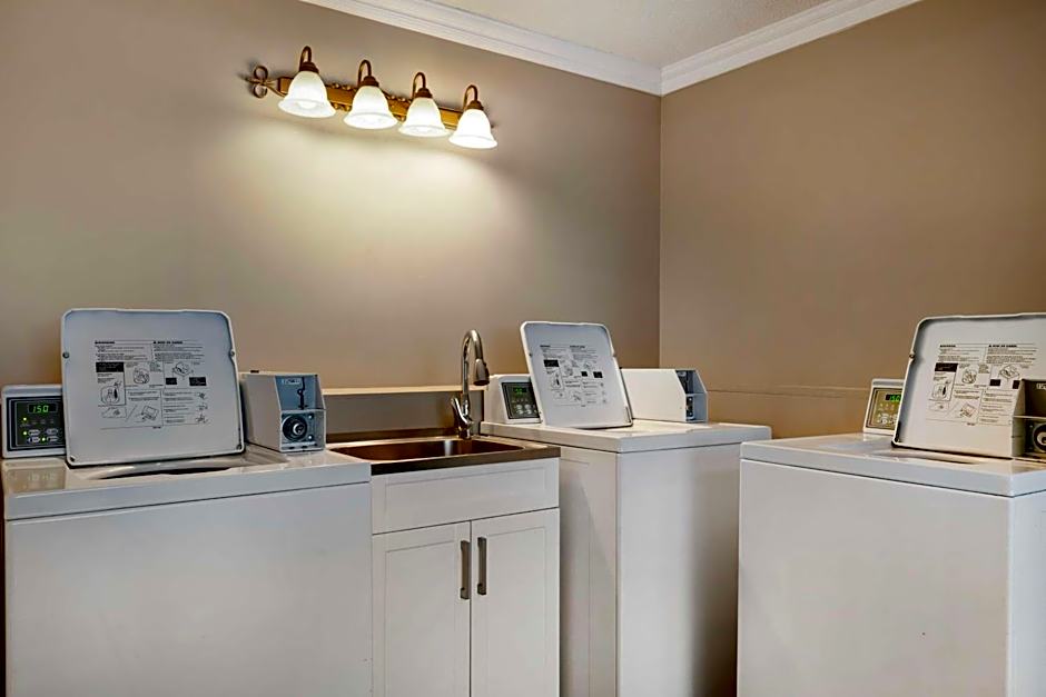 Best Western Plus Burnaby Hotel
