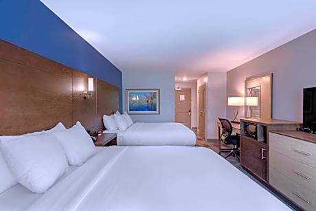 Queen Room with Two Queen Beds - Non-Smoking