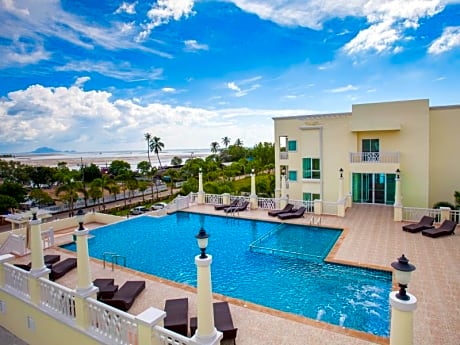 Krabi Front Bay Resort