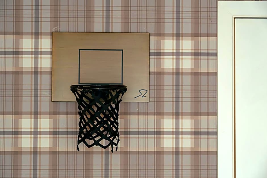 MAX BROWN HOTEL CANAL DISTRICT