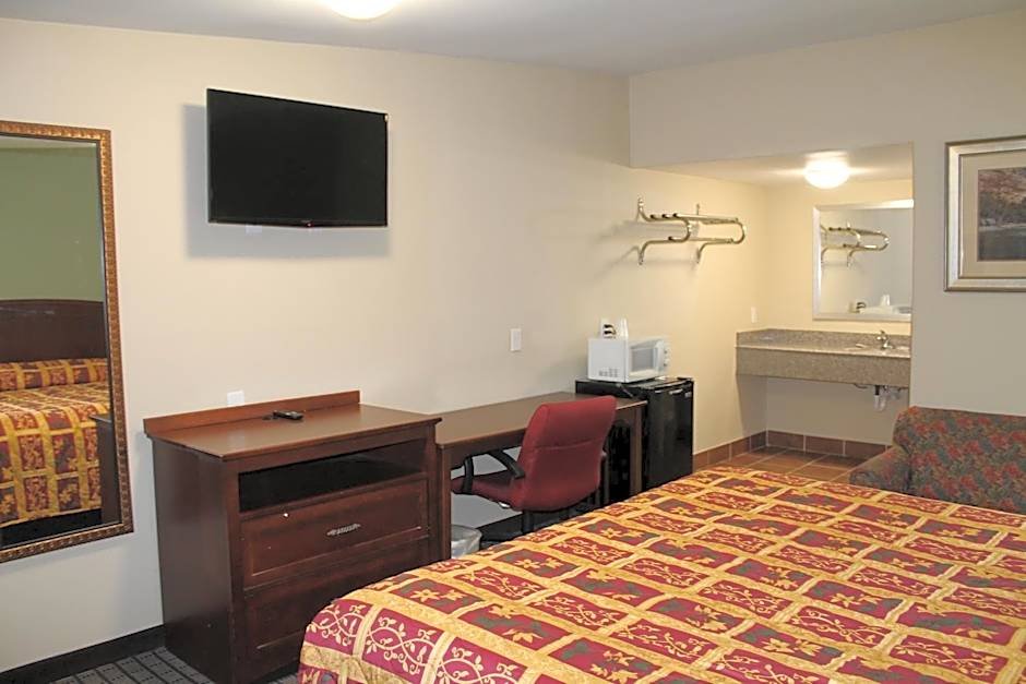 American Inn & Suites