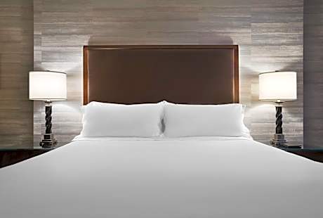 Executive King Bed