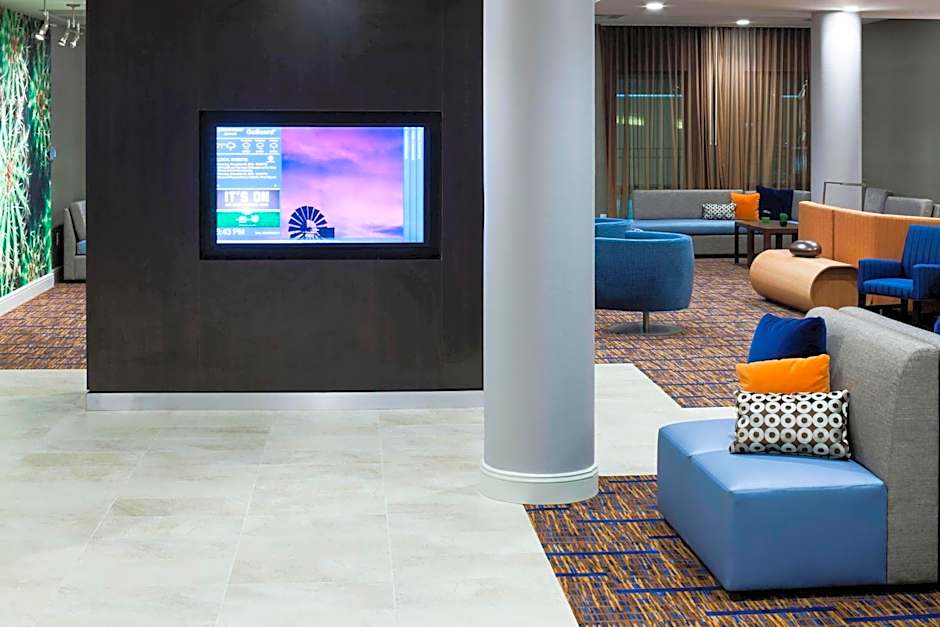 Courtyard by Marriott Houston North/Shenandoah