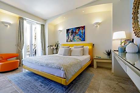 Superior Double Room with Balcony and Partial Sea View