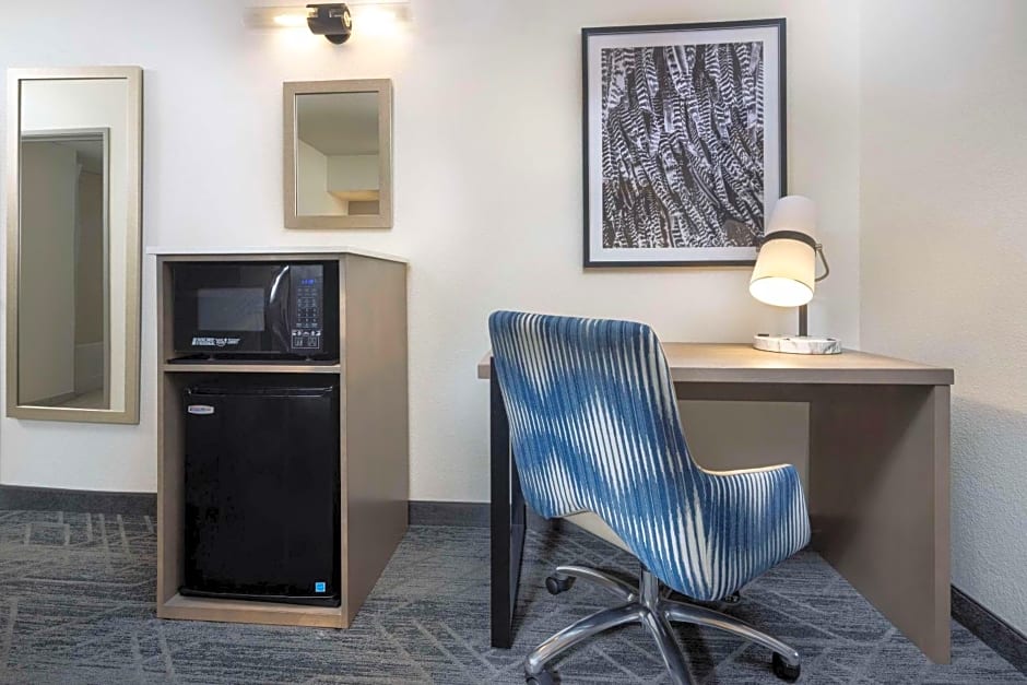 Country Inn & Suites by Radisson Asheville Downtown Tunnel Road