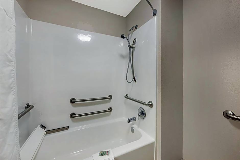 Best Western North Bryant Inn