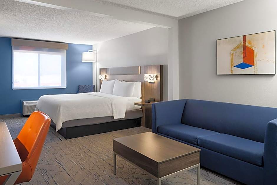 Holiday Inn Express Hotel & Suites Midwest City By IHG