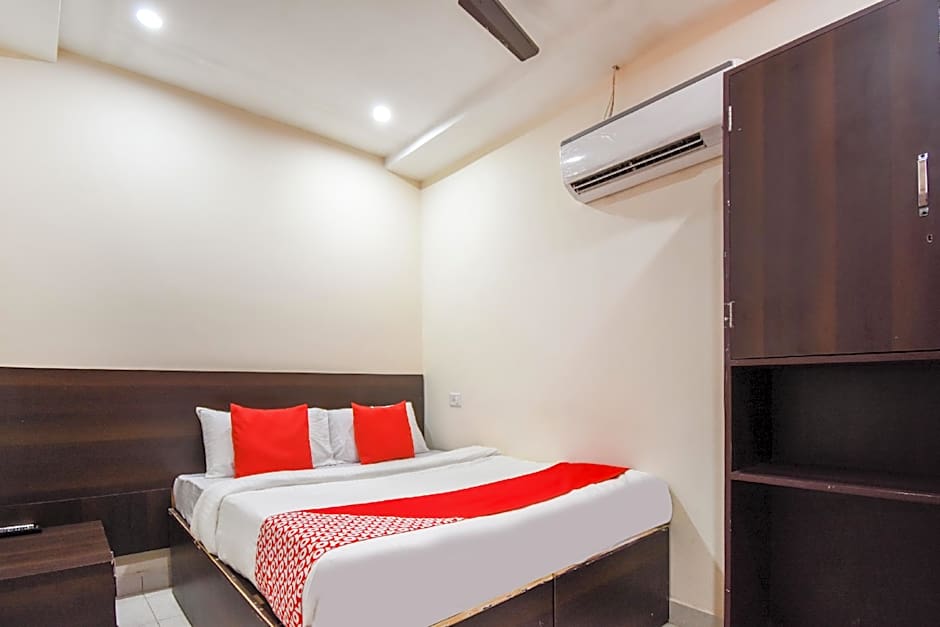 Happy Living 1819 by OYO Rooms – Ludhiana, NY