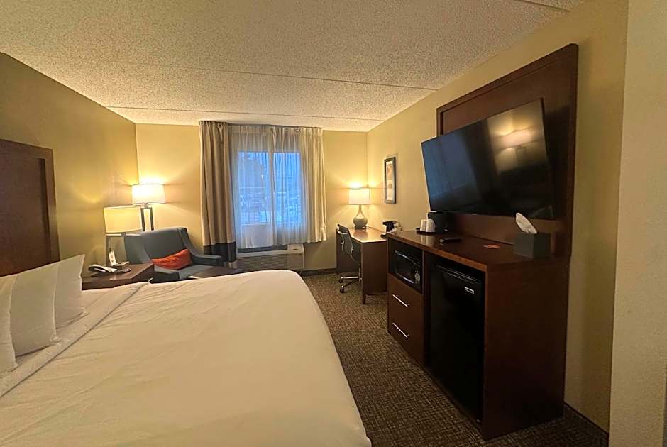 Wingate by Wyndham West Mifflin