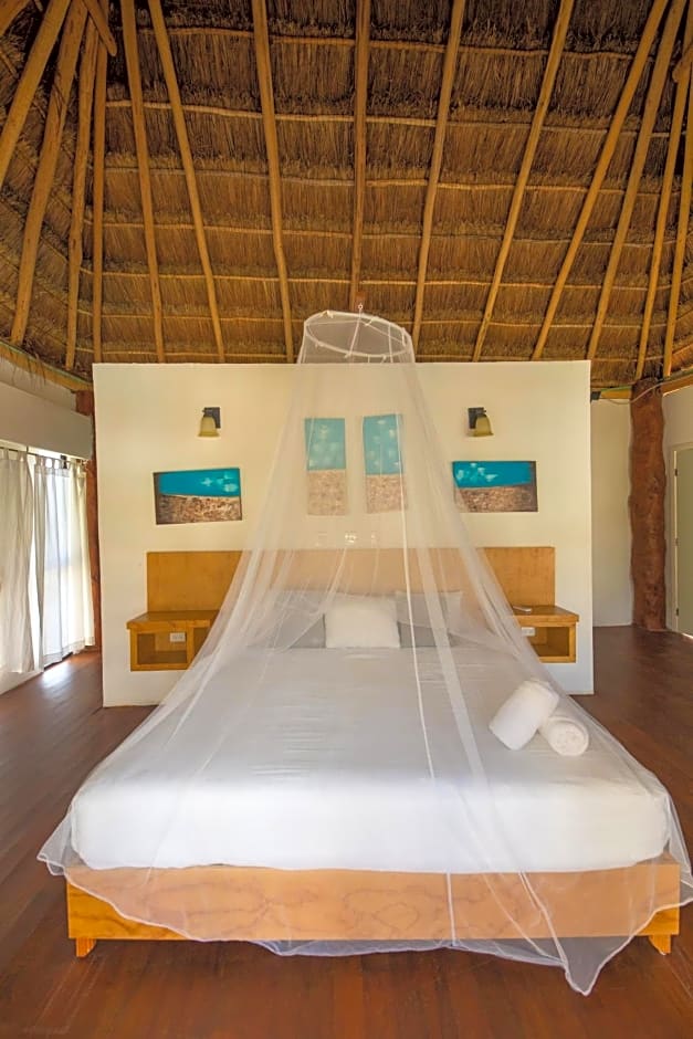 HOTEL & BEACH CLUB OJO DE AGUA