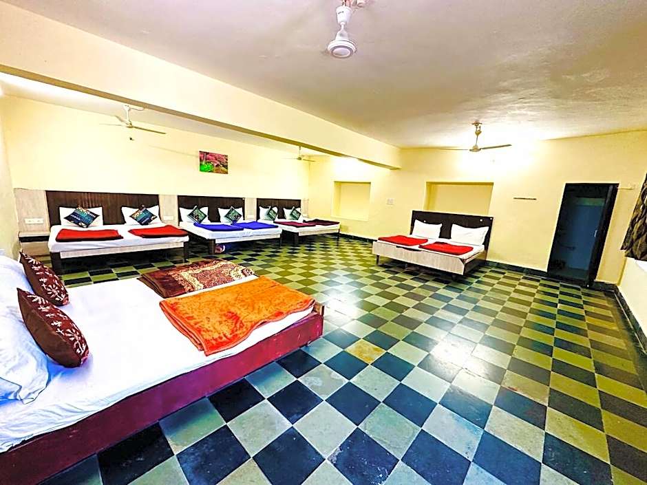 Hotel SSR Palace Mount Abu