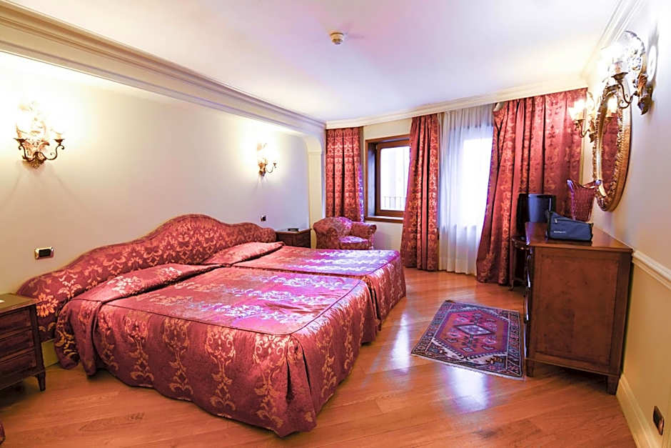 All Suites Torre Dell Orologio
