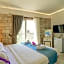 Alacati Asmali Konak Hotel