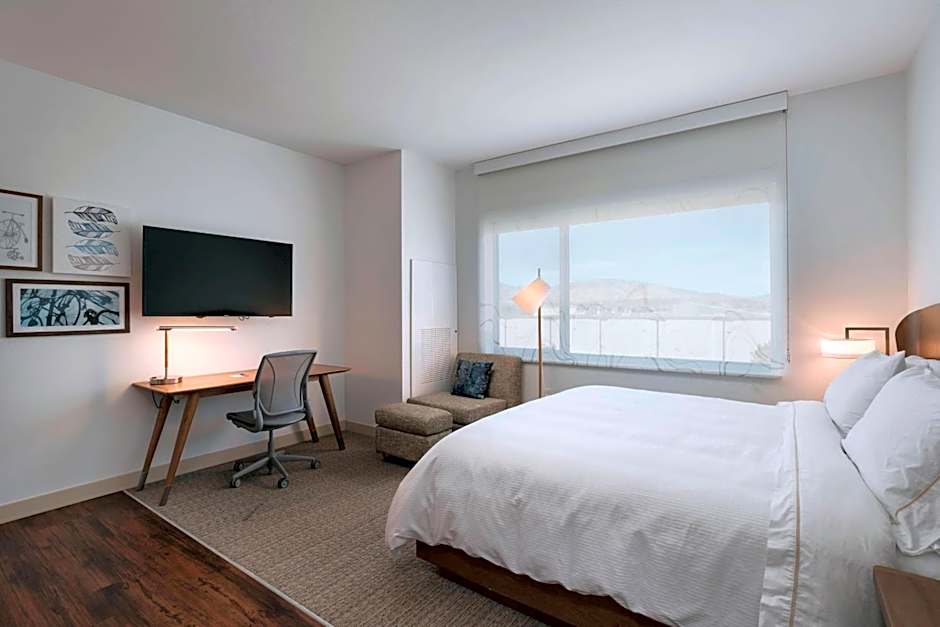 Foto 1 daripada 4 — Standard 1 King Bed Guestroom