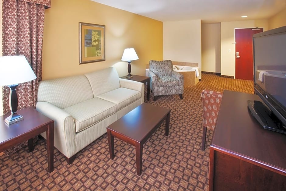 Holiday Inn Quincy, an IHG Hotel
