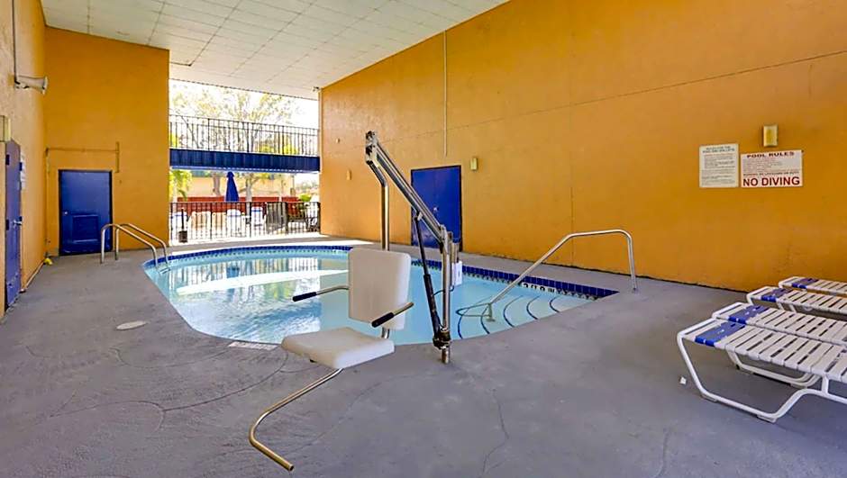 Magnuson Hotel Bradenton