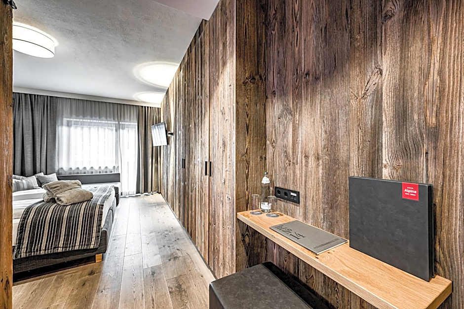 Hotel Alpina Sölden - Adults Only