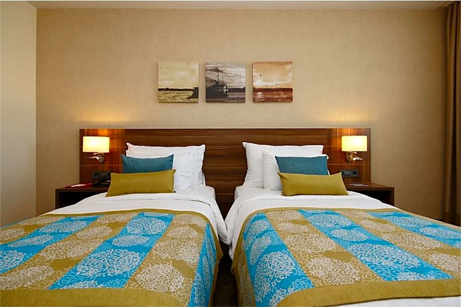 Photo 1 of 4 of Standard 1 Double Bed or 2 Beds
