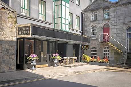 The Victoria Hotel