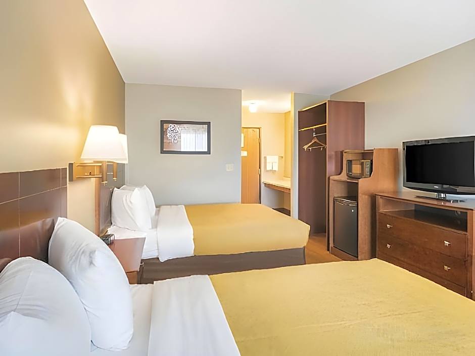 Econo Lodge Duluth near Miller Hill Mall