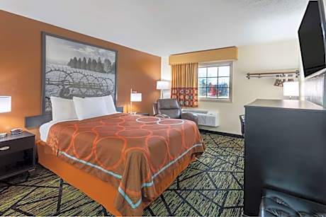 Queen Room - Non-Smoking