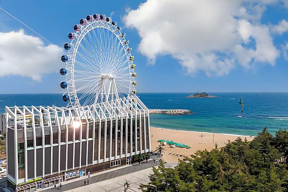 Sokcho Chonpines Beach Hotel