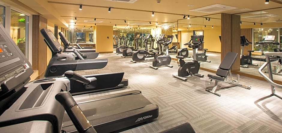 Lemon Tree Premier City Center Pune